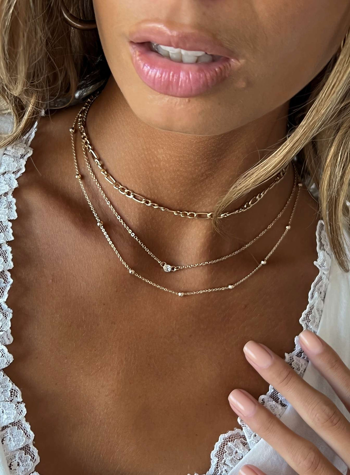 Elkie Dainty Necklace Set Gold
