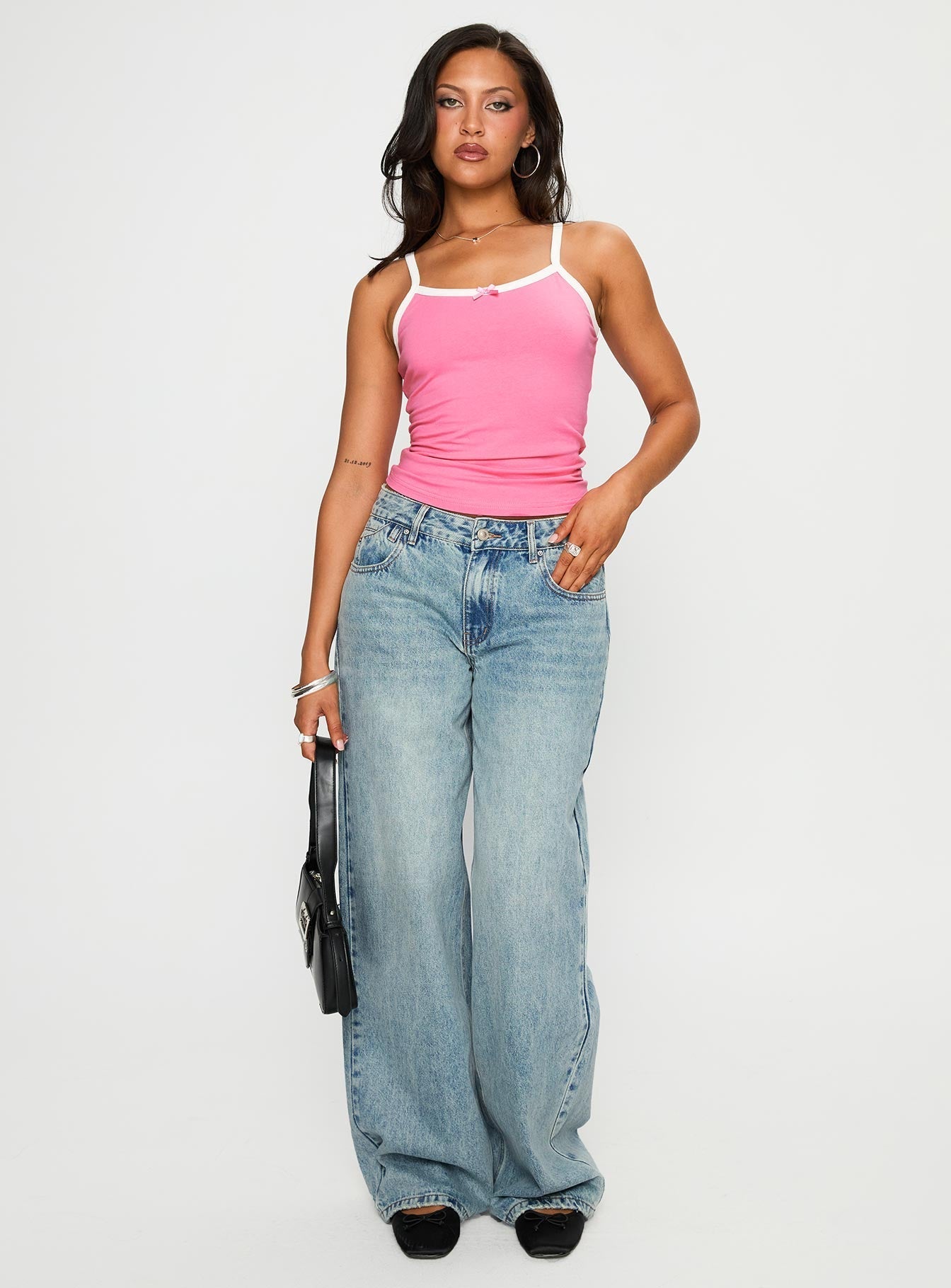 Edge Of Town Mid Rise Straight Leg Jeans Vintage Blue
