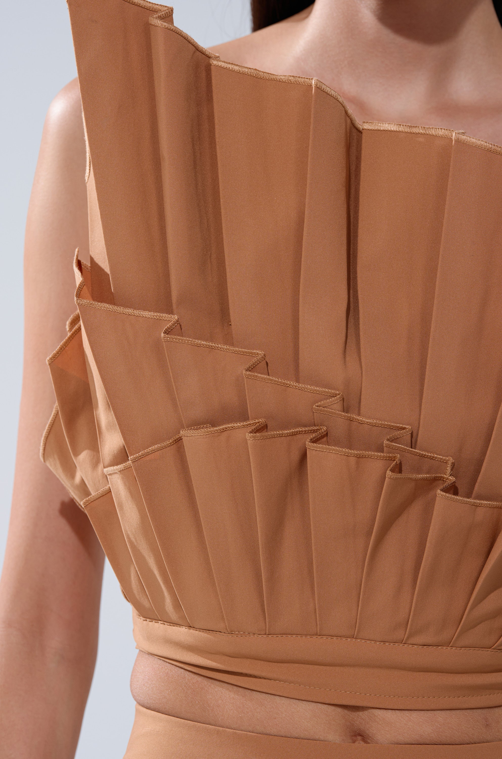 STAR OF THE NIGHT PLEATED BLOUSE