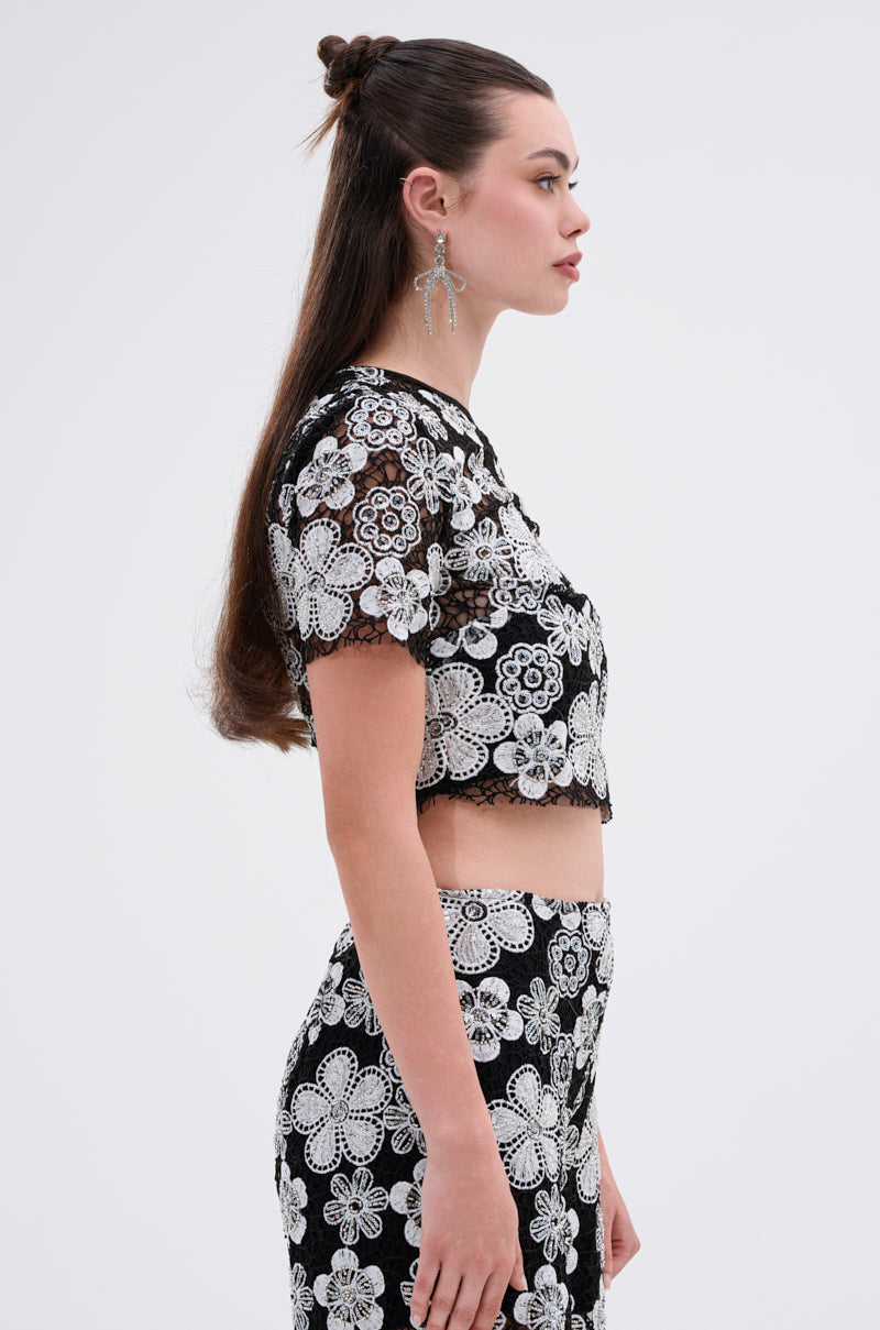 FLORAL SEQUIN MESH SHORT SLEEVE BLOUSE
