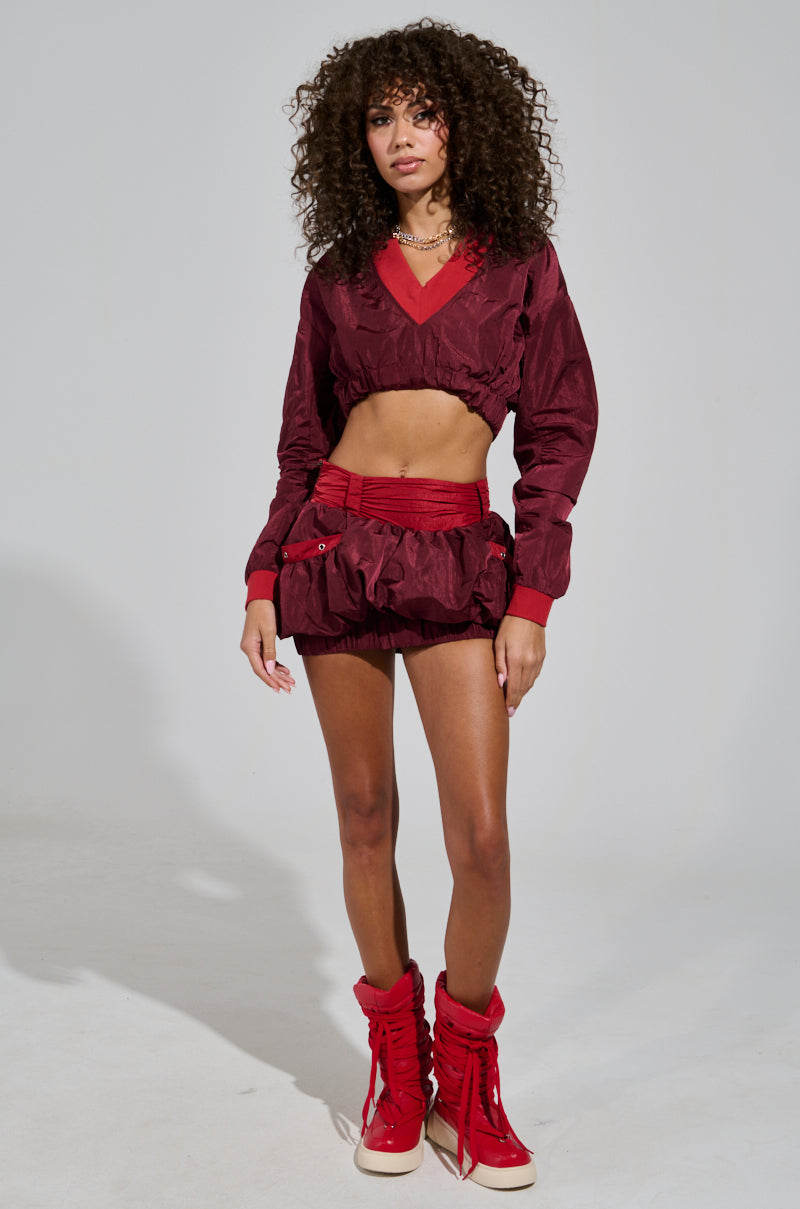 PUTTING IN WORK V-NECK SWEATSHIRT IN RED