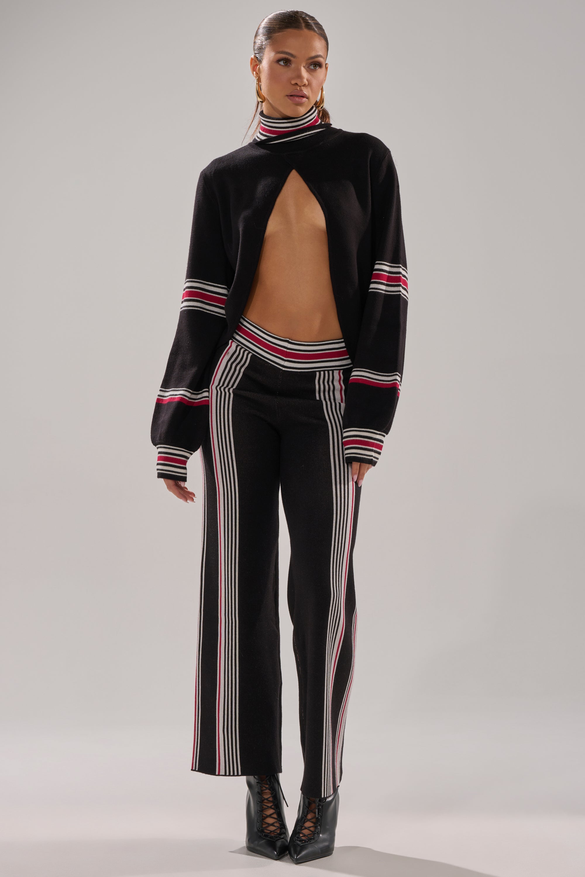KENDALL TURTLE NECK SWEATER