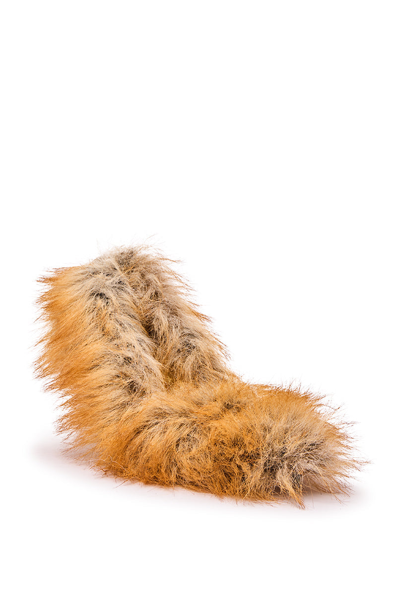 AZALEA WANG JAMEECK TAN FUR PUMP
