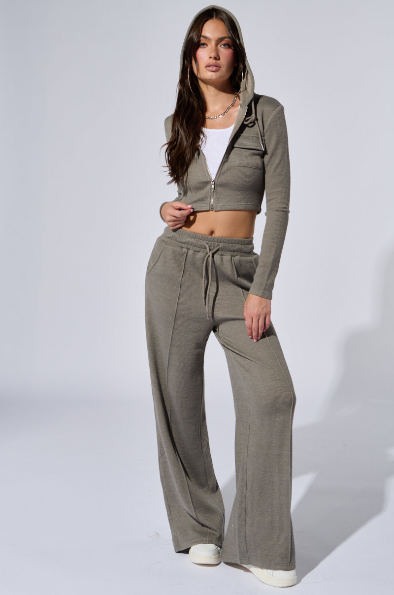 EYES ON ME RIB KNIT ZIP UP IN GREY