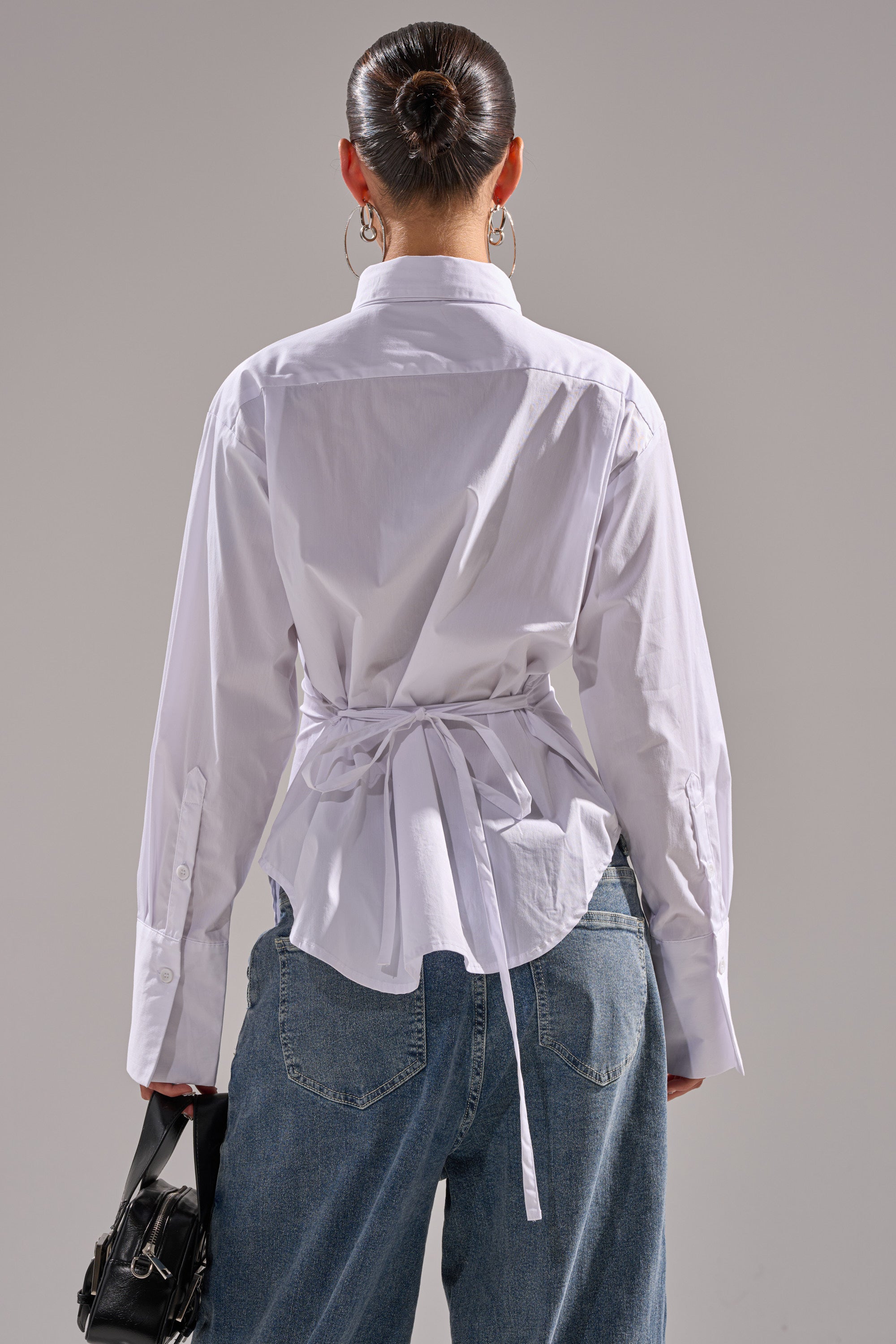 BUSINESS BUTTON DOWN