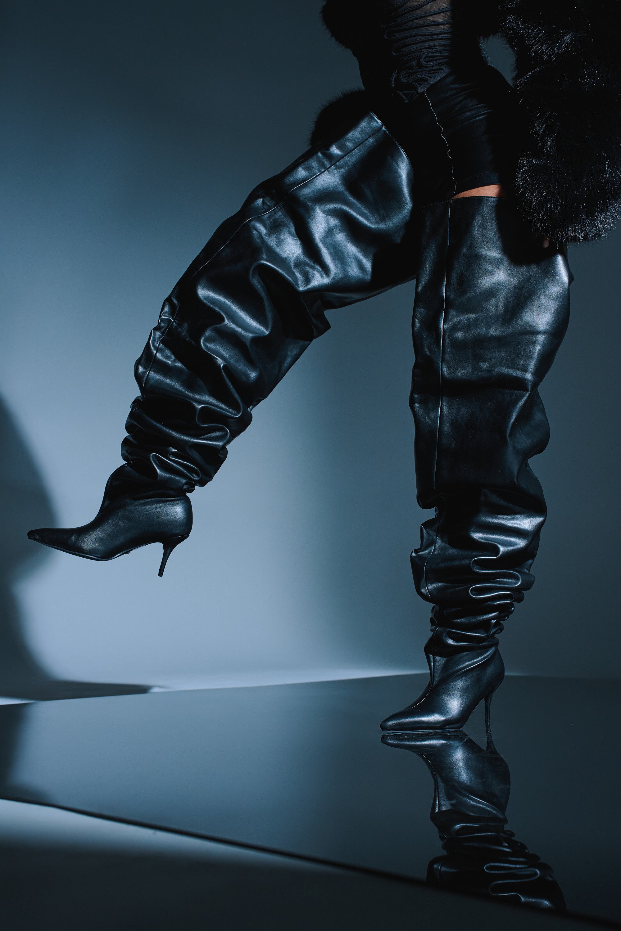 AZALEA WANG NEMY BLACK KITTEN HEEL THIGH HIGH BOOT