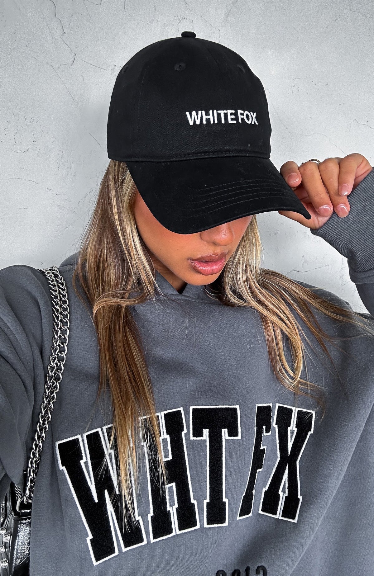 Time To Travel Cap Black